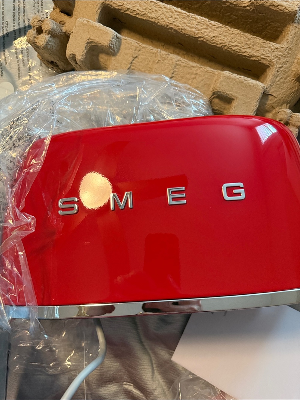 SMEG Red 2-Slice Toaster - Retro Style Kitchen Appliance